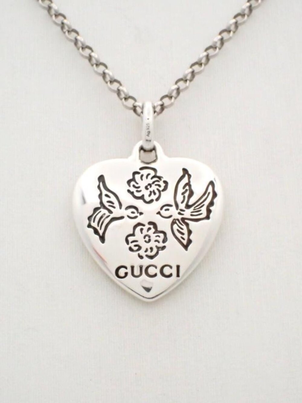 Gucci Blind for Love Necklace 925